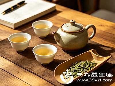 吃药期间想喝茶，最安全方式是与服药时间至少间隔1-2小时