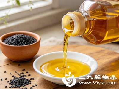 少量涂抹纯香油,其温热滋润的特性能舒缓皮肤,减轻瘙痒和红肿,帮助破损皮肤快速愈合 少量涂抹纯香油,其温热滋润的特性能舒缓皮肤,减轻瘙痒和红肿,帮助破损皮肤快速愈合