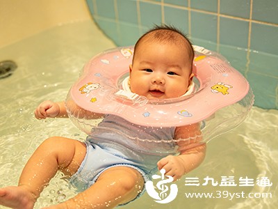 游泳水温和室温需适宜,水温保持在38-40℃,室温26-28℃ 游泳水温和室温需适宜,水温保持在38-40℃,室温26-28℃