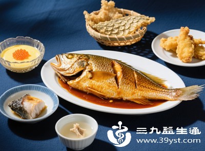黄花鱼的鱼鳔也是营养丰富的部分,可一同烹饪食用 黄花鱼的鱼鳔也是营养丰富的部分,可一同烹饪食用