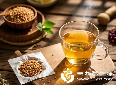 苦荞茶寒凉且富含粗纤维,长期饮用会加重脾胃代谢负担,导致老人消化不良、腹胀腹泻,儿童积食、食欲下降、脾胃受损 苦荞茶寒凉且富含粗纤维,长期饮用会加重脾胃代谢负担,导致老人消化不良、腹胀腹泻,儿童积食、食欲下降、脾胃受损