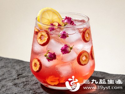 由于山楂含糖量较高，血糖偏高的人群也不宜过量饮用