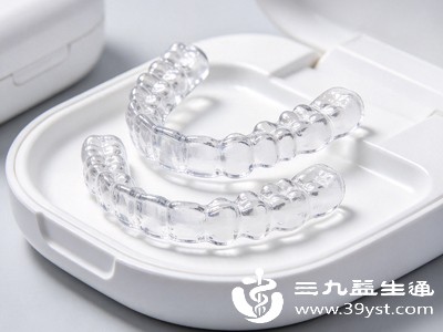 目前常见的牙冠材料主要有全瓷冠、烤瓷冠和金属冠 目前常见的牙冠材料主要有全瓷冠、烤瓷冠和金属冠