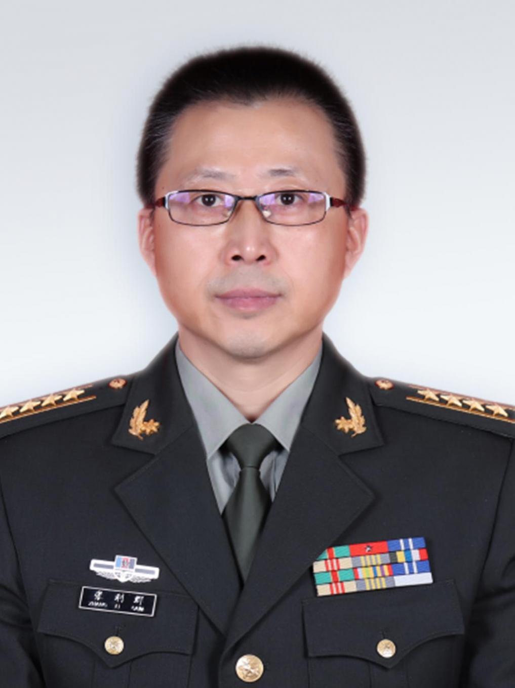 張利群