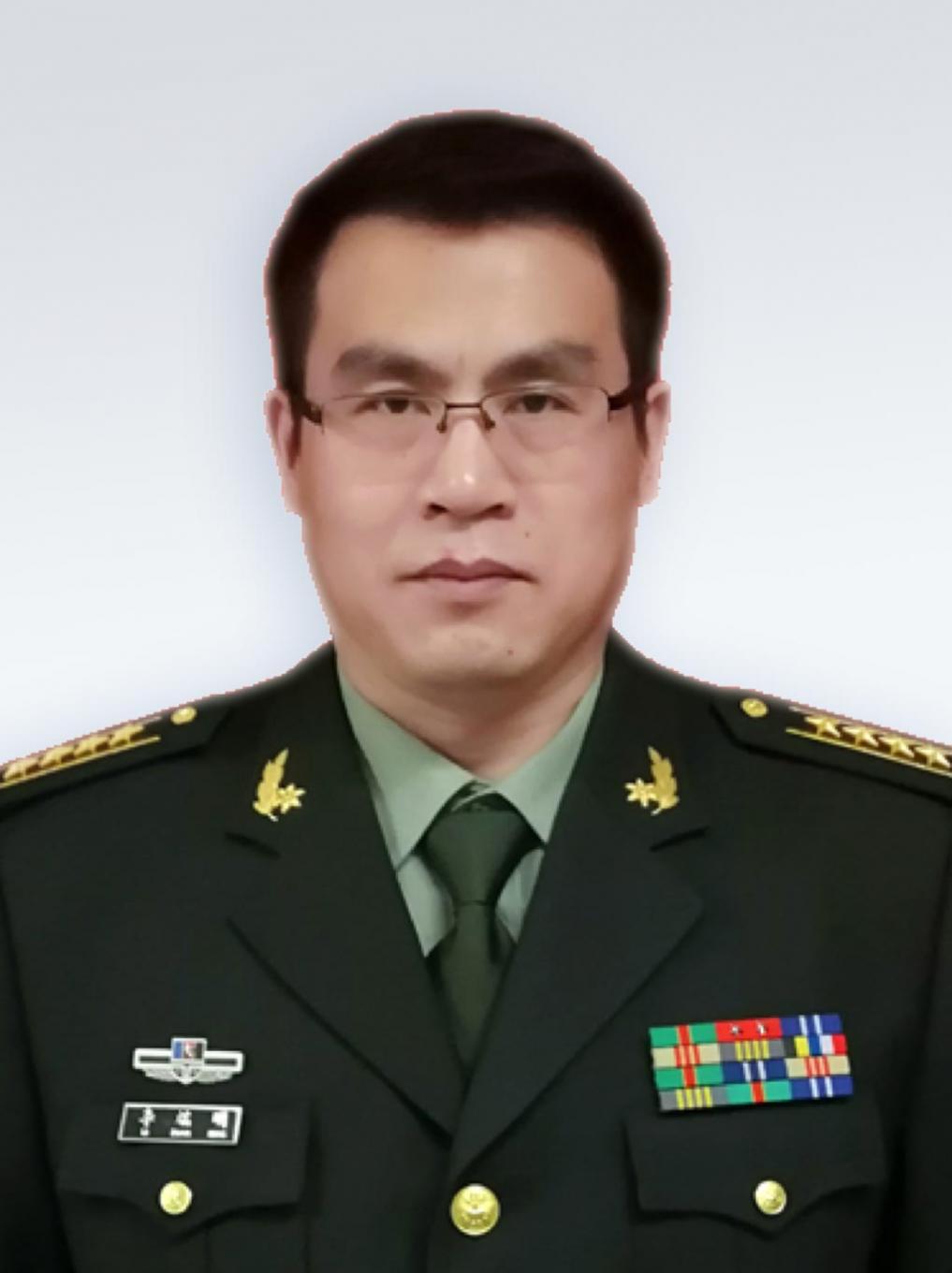 李端明