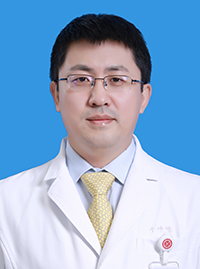 于崢嶸