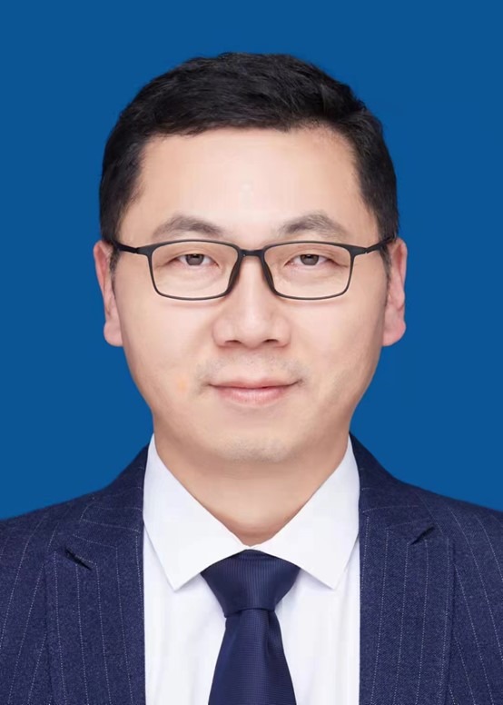 薛震