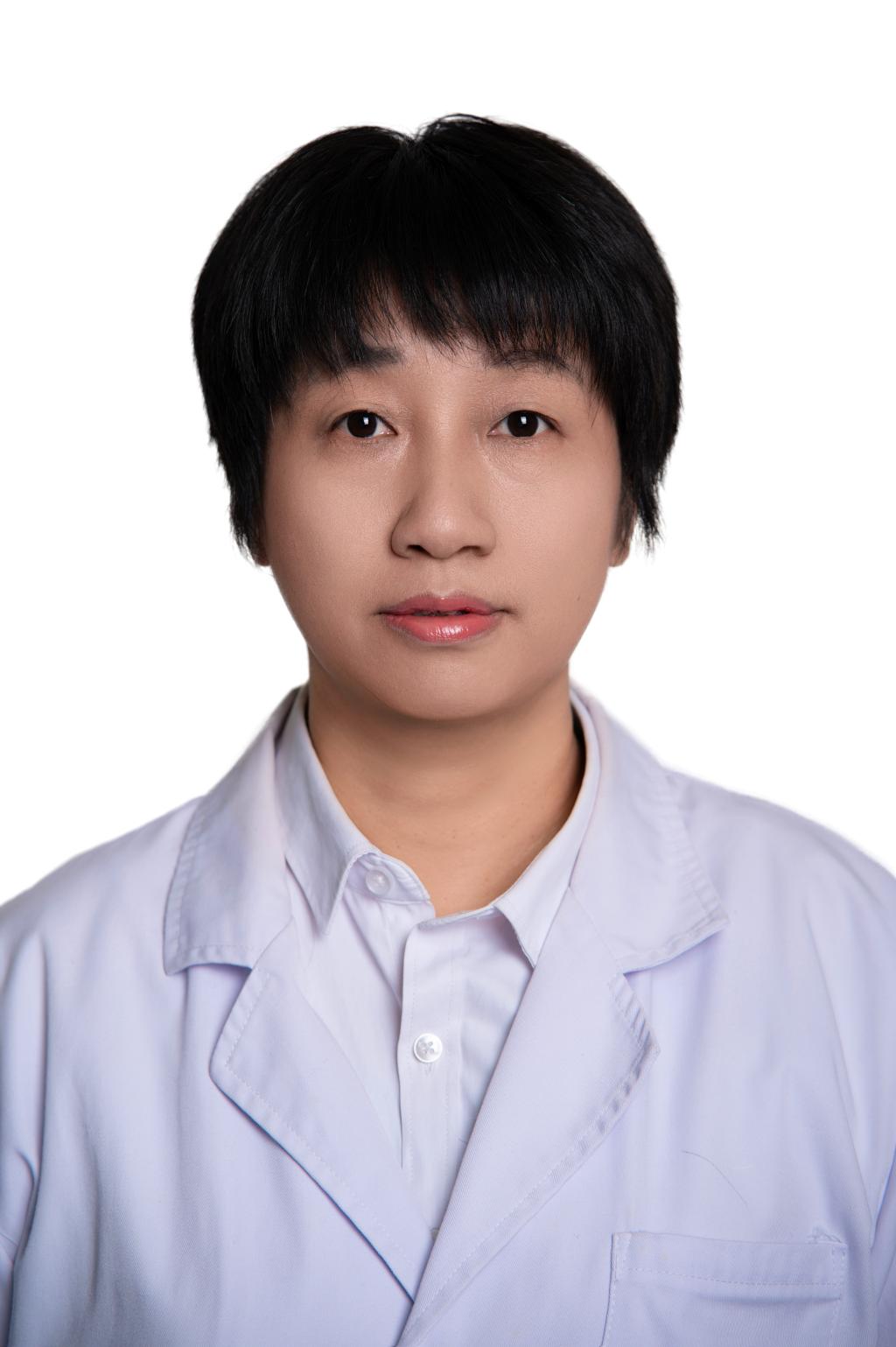 侯桂英