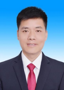 王洪成