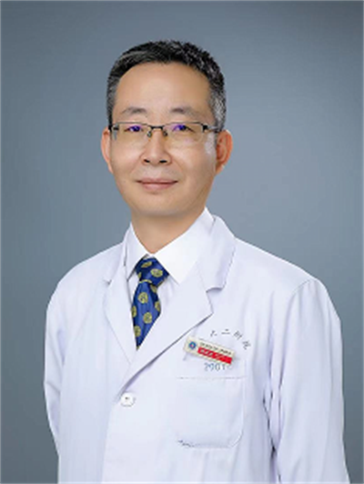 楊成志
