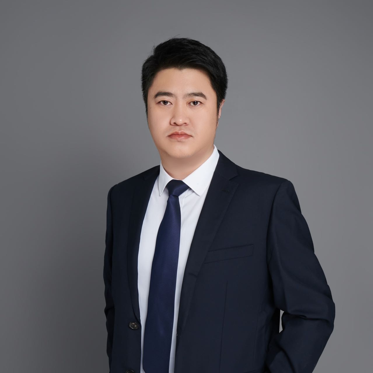 高立偉