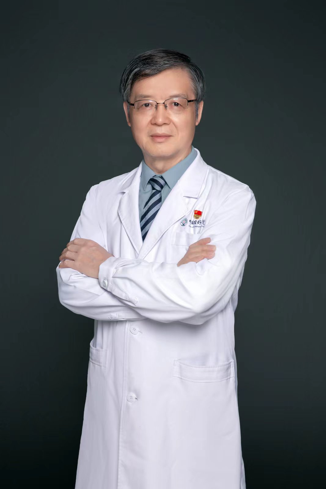 譚明生