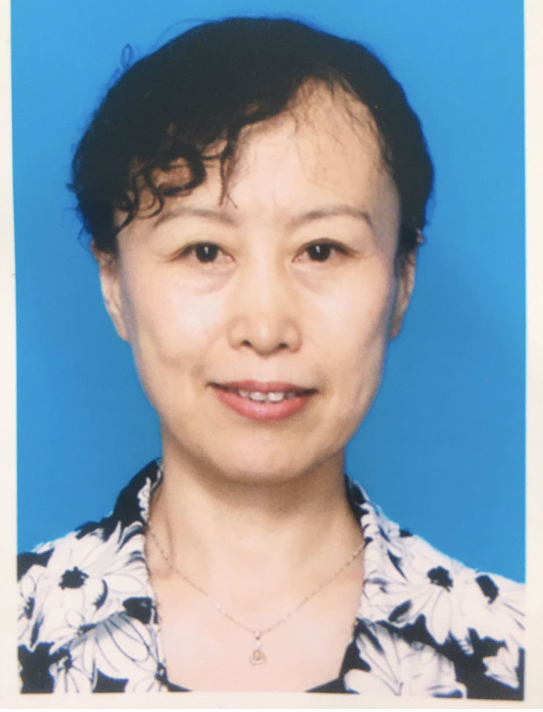 王娜亞