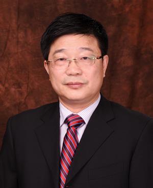 傅小龍