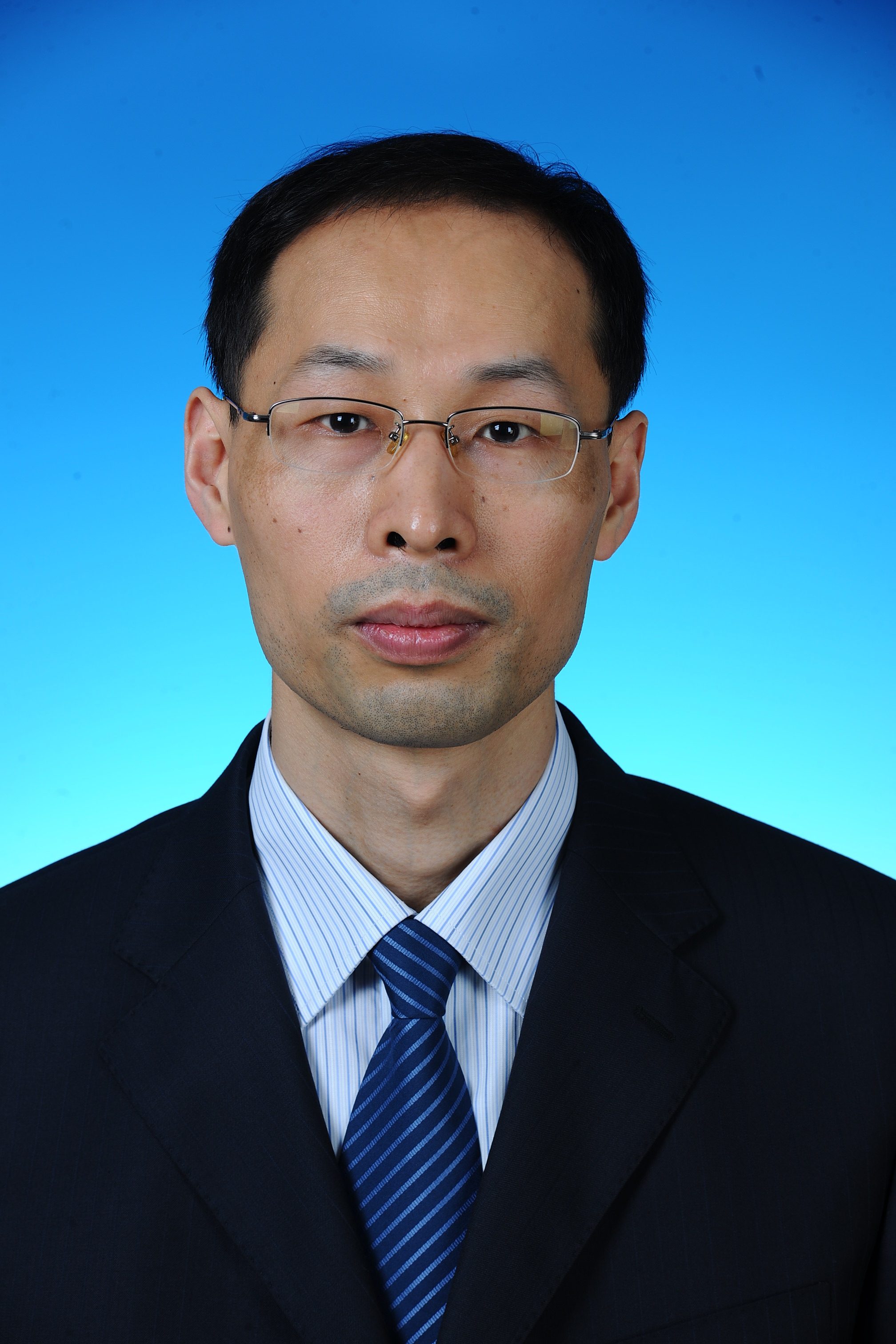 尹秋偉