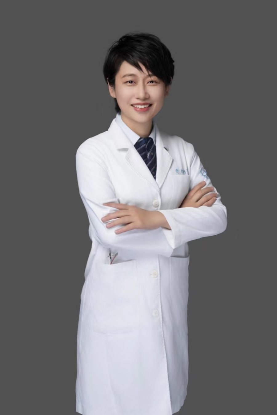 柏娜