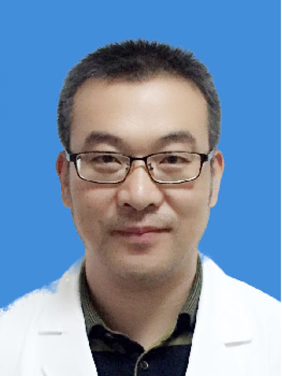 雷炜