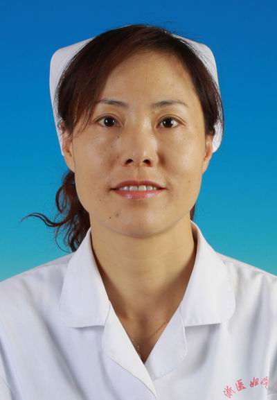 李秋芳