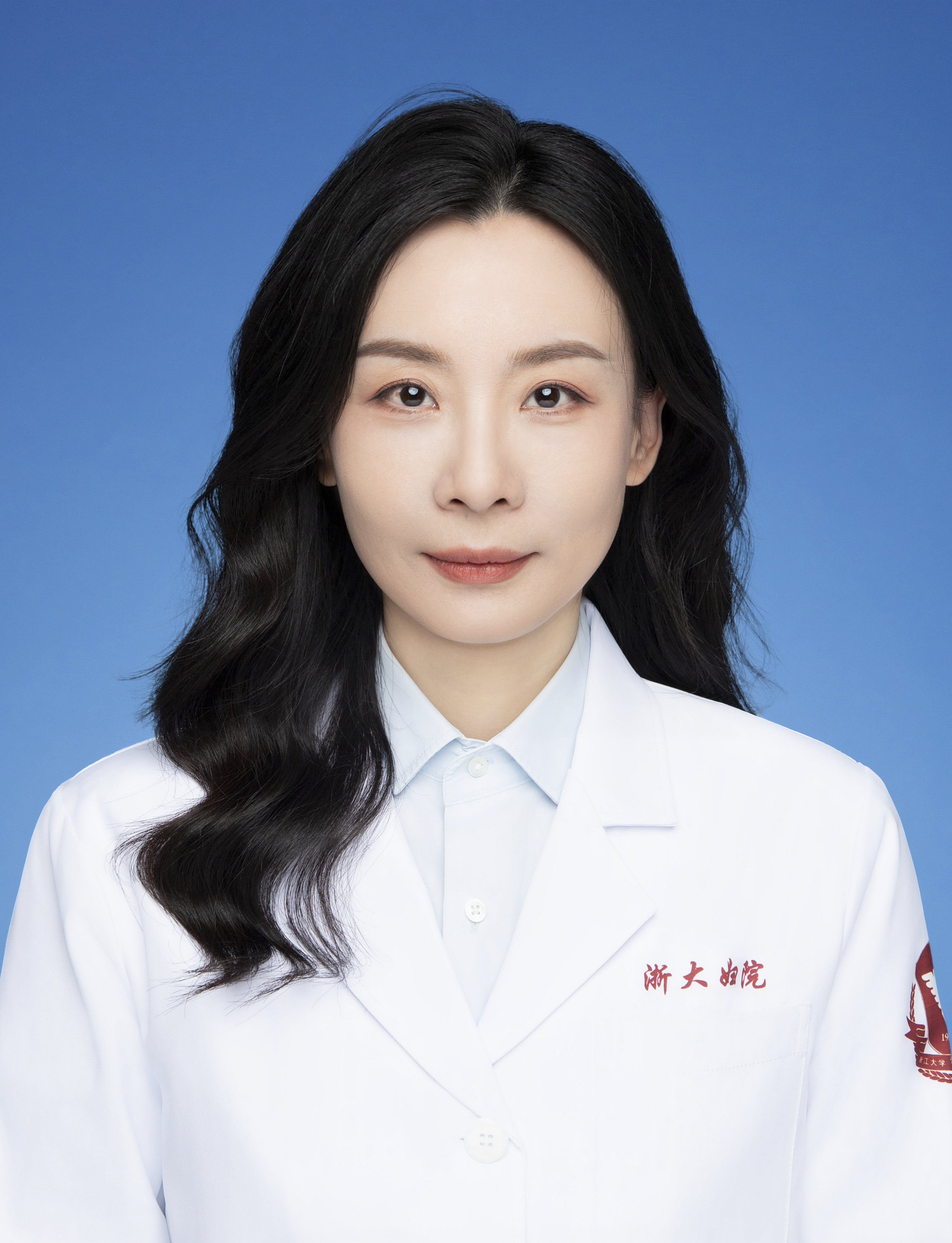 王 悅