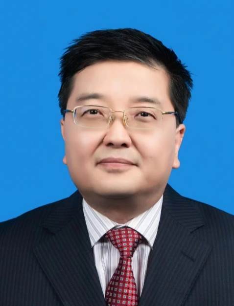胡立群