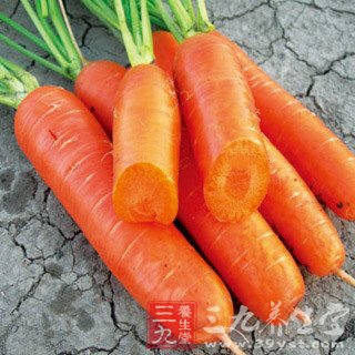 胡萝卜怎么切滚刀块图文教程 1130362962-0.jpg