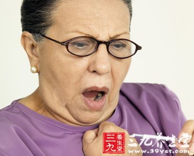 膝关节部位,皮下脂肪少,受寒冷侵袭久了,易导致慢性风湿性关节炎
