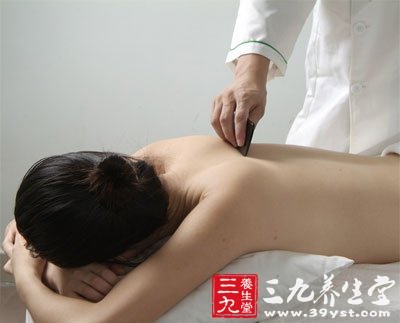 刮头皮的好处 1519291Z1-1.jpg