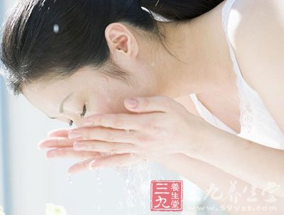 怎么能让皮肤不氧化 75-13022Q10K2X8.jpg