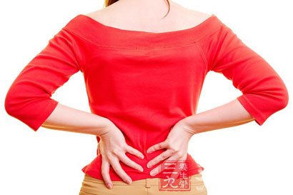 腰痛是什么原因造成的