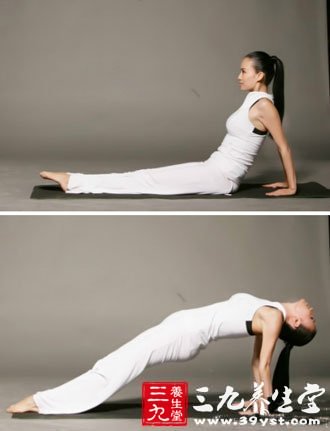 曲臂支撑瑜伽动作