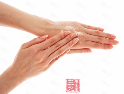 手麻是怎么回事 4个按摩方缓解手麻(3)