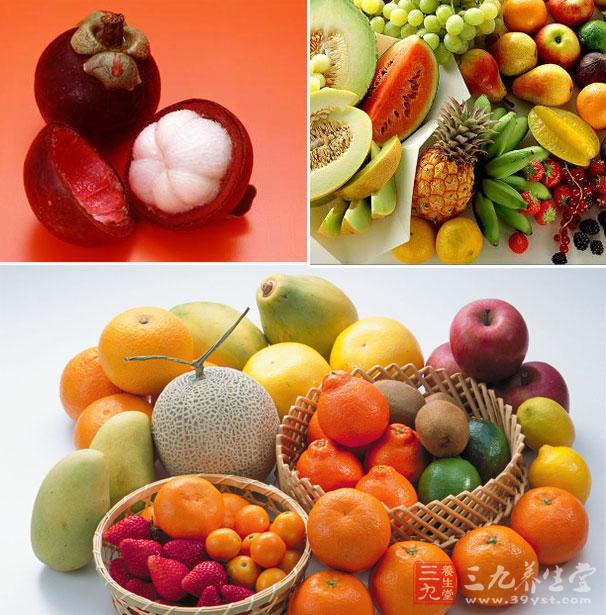 多吃利尿性食物,如西瓜,葡萄,菠萝,芹菜,梨等